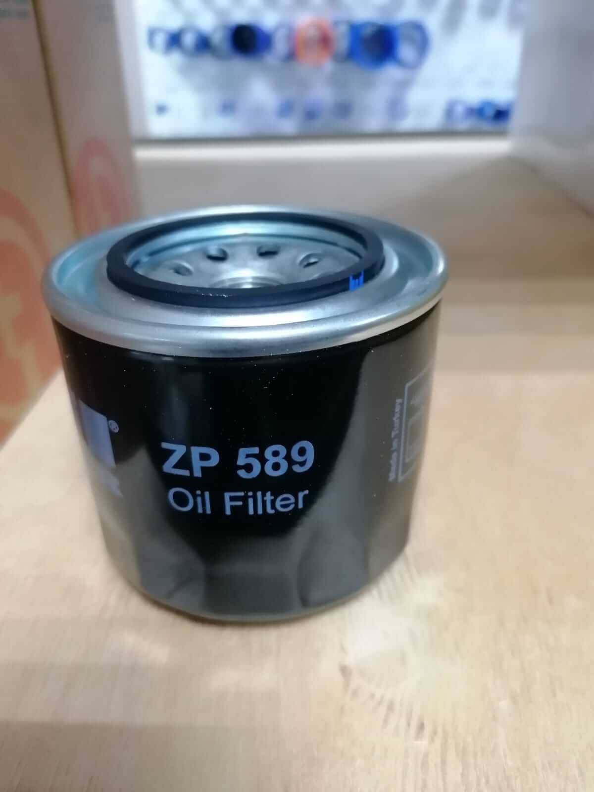 Фильтр масляный автомобильный на спецтехнику FILFILTER ZP 589