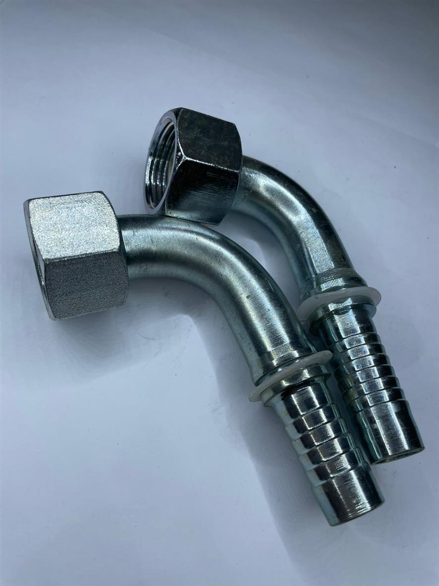 Фитинг DK M27x1,5 (90) d=20