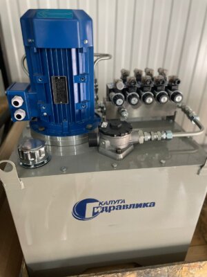 Станция гидравлическая СГЭ 4х1500-22х27,9-63 (ВЕ-1х64-4х44 V-24)